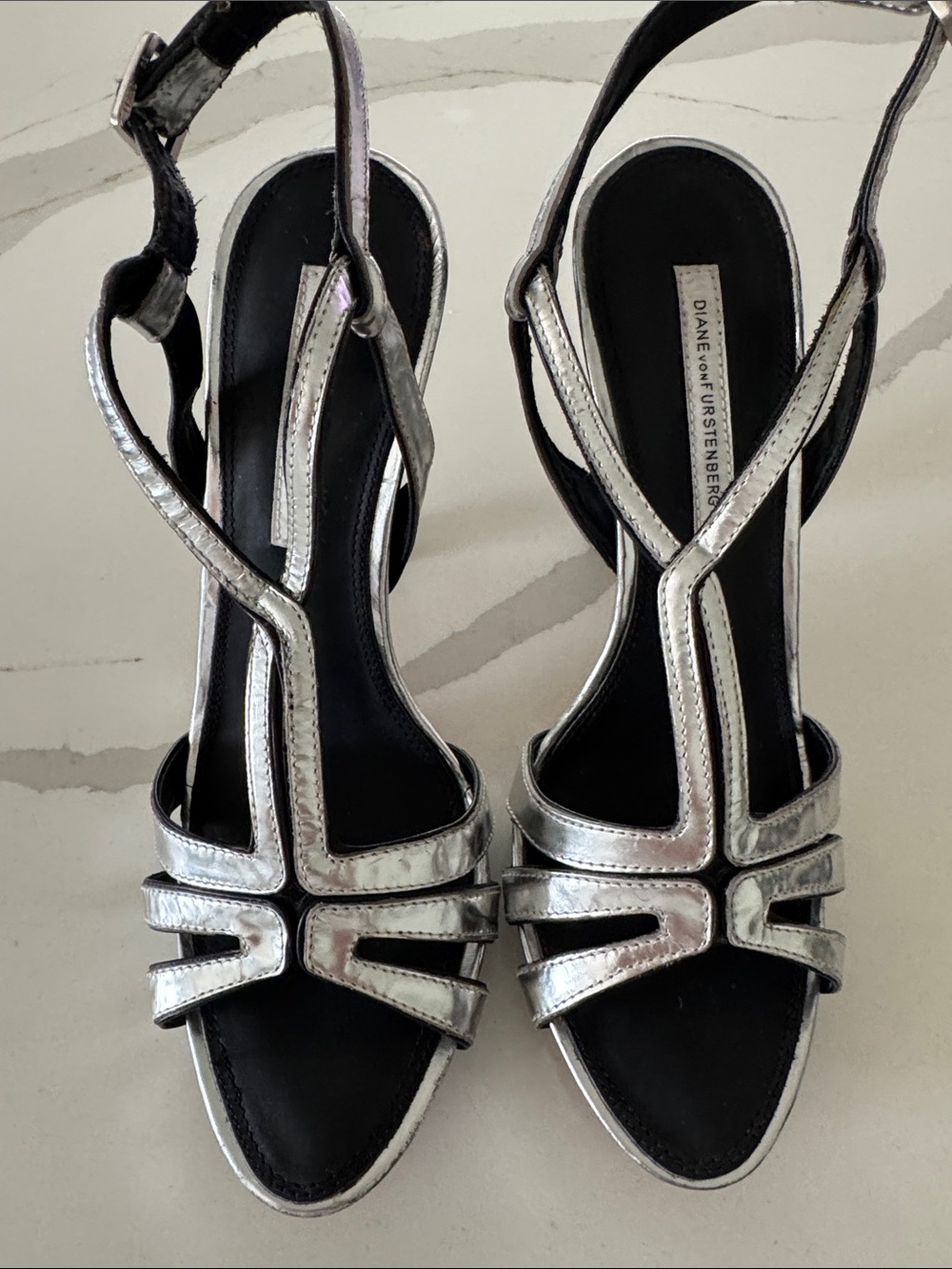 Diane Von Furstenberg Metallic Silver T-Strap Slingback Heels 9